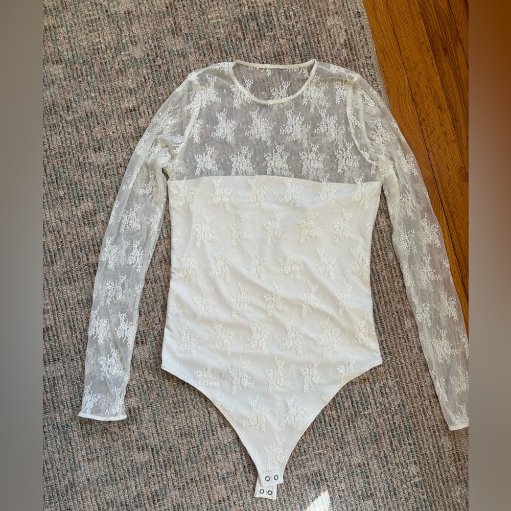 Abercrombie White Lace Long Sleeve Bodysuit